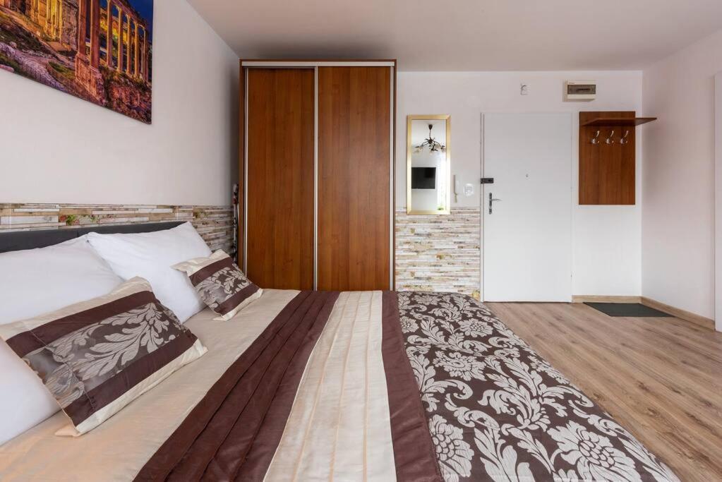 Ferienwohnung Ap. Olimpia 1 Pok. 2 Osoby, Downtown, Free Parking Krakau Exterior foto